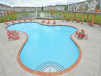 Outdoor Swimming Pool at Killian Lakes Apartments and Townhomes, Columbia, South Carolina